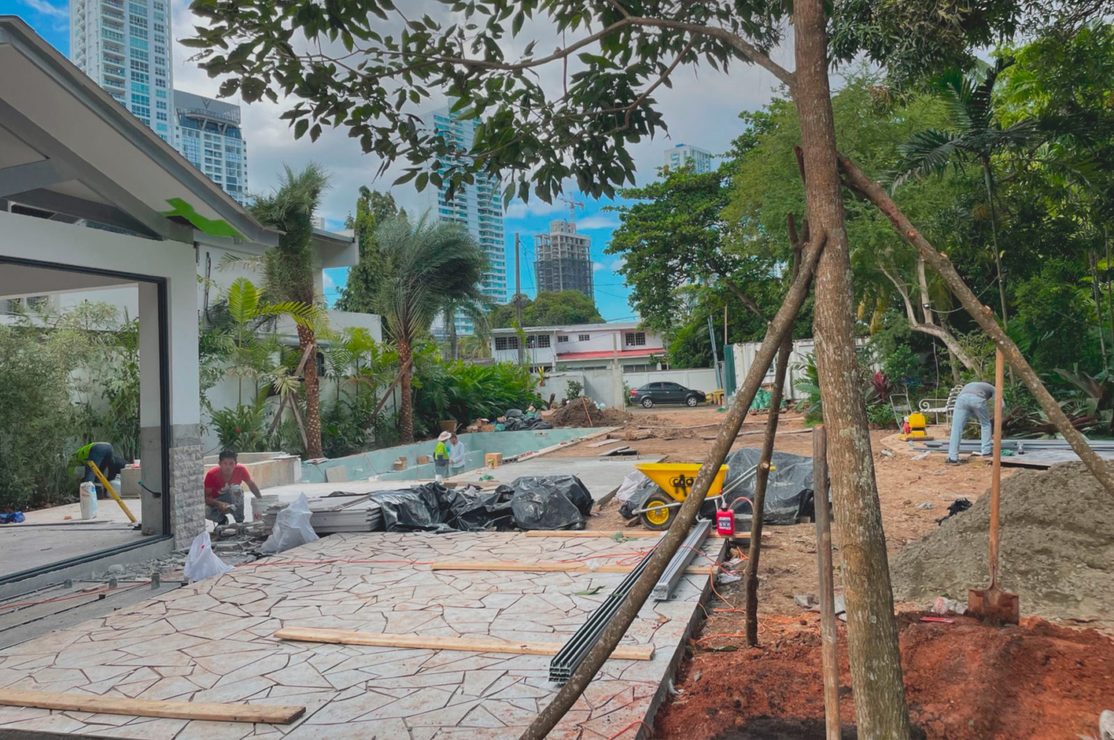 Especialistas en arquitectura en Panamá, diseño de interiores y paisajismo. Crea espacios únicos y verdes para viviendas y negocios.