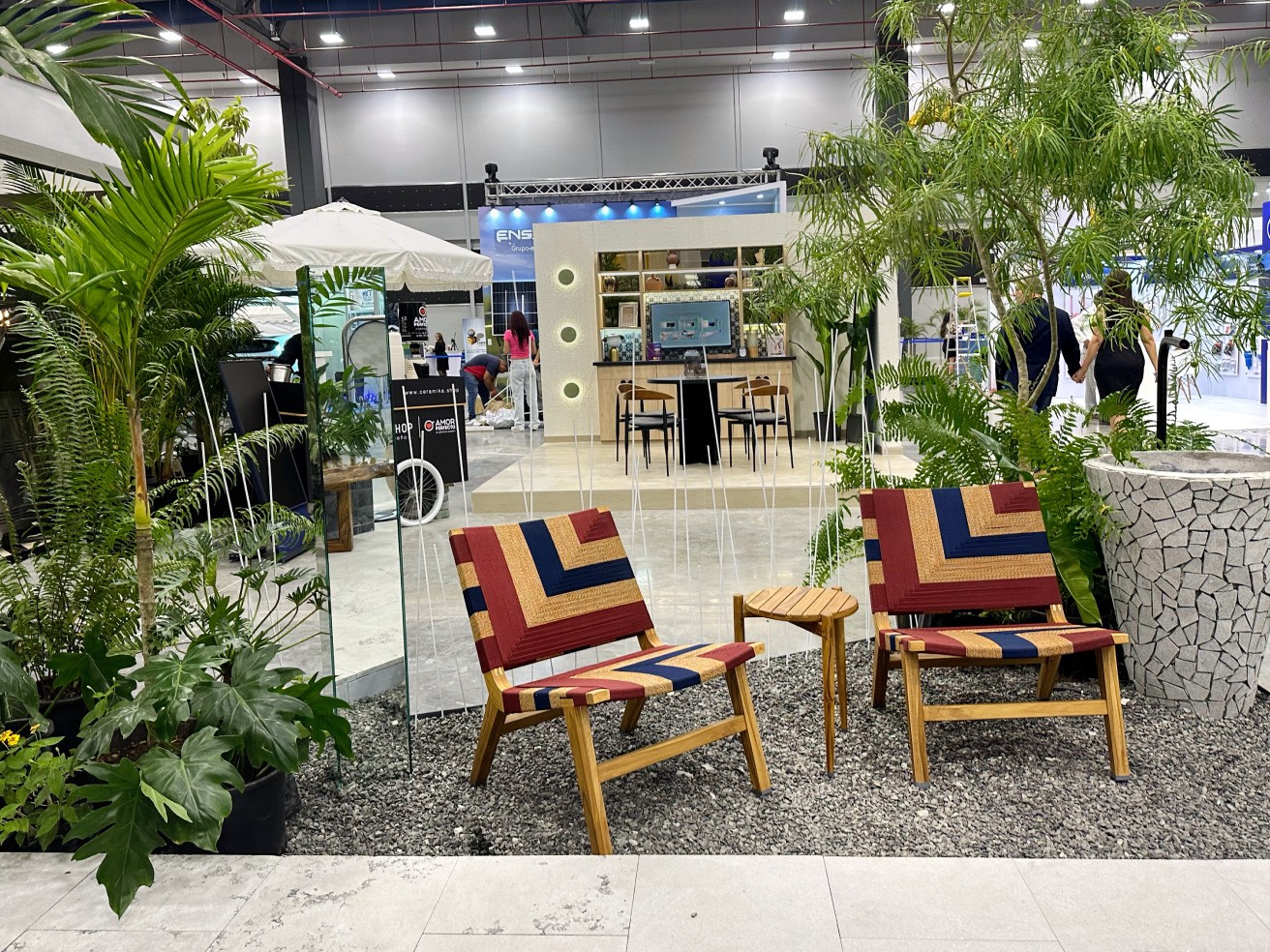 Especialistas en arquitectura en Panamá, diseño de interiores y paisajismo. Crea espacios únicos y verdes para viviendas y negocios.