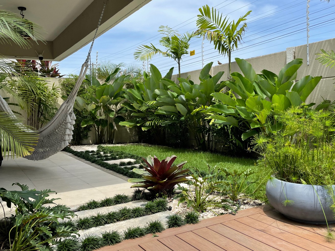 Especialistas en arquitectura en Panamá, diseño de interiores y paisajismo. Crea espacios únicos y verdes para viviendas y negocios.