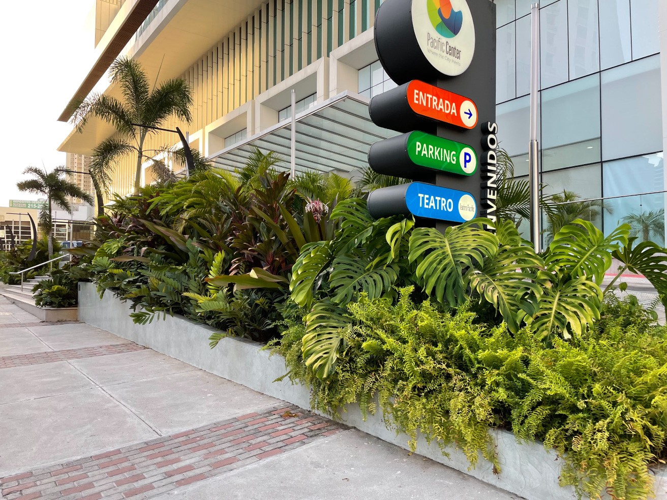 Especialistas en arquitectura en Panamá, diseño de interiores y paisajismo. Crea espacios únicos y verdes para viviendas y negocios.