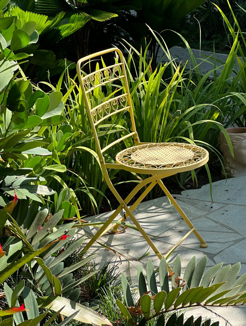 Especialistas en arquitectura en Panamá, diseño de interiores y paisajismo. Crea espacios únicos y verdes para viviendas y negocios.