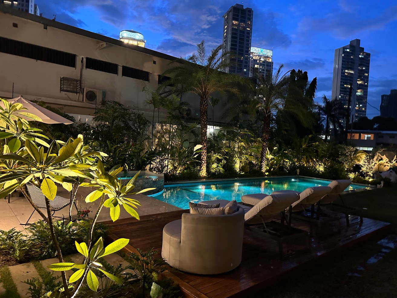 Especialistas en arquitectura en Panamá, diseño de interiores y paisajismo. Crea espacios únicos y verdes para viviendas y negocios.