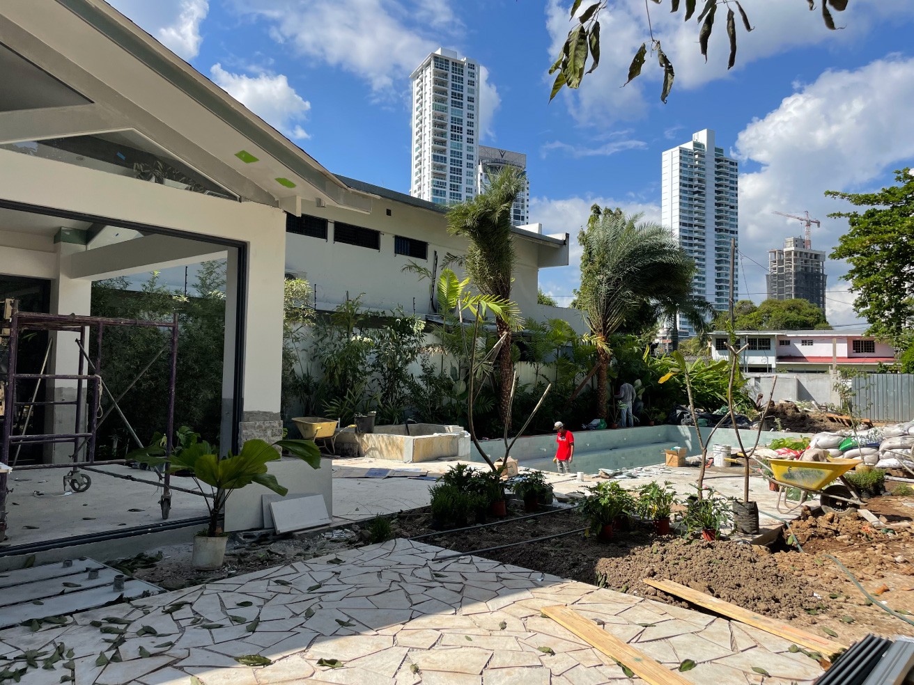 Especialistas en arquitectura en Panamá, diseño de interiores y paisajismo. Crea espacios únicos y verdes para viviendas y negocios.