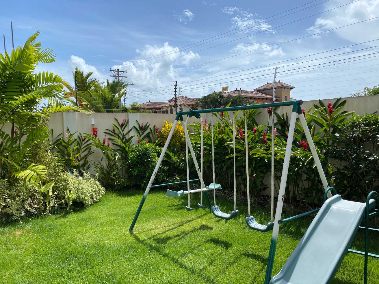Especialistas en arquitectura en Panamá, diseño de interiores y paisajismo. Crea espacios únicos y verdes para viviendas y negocios.